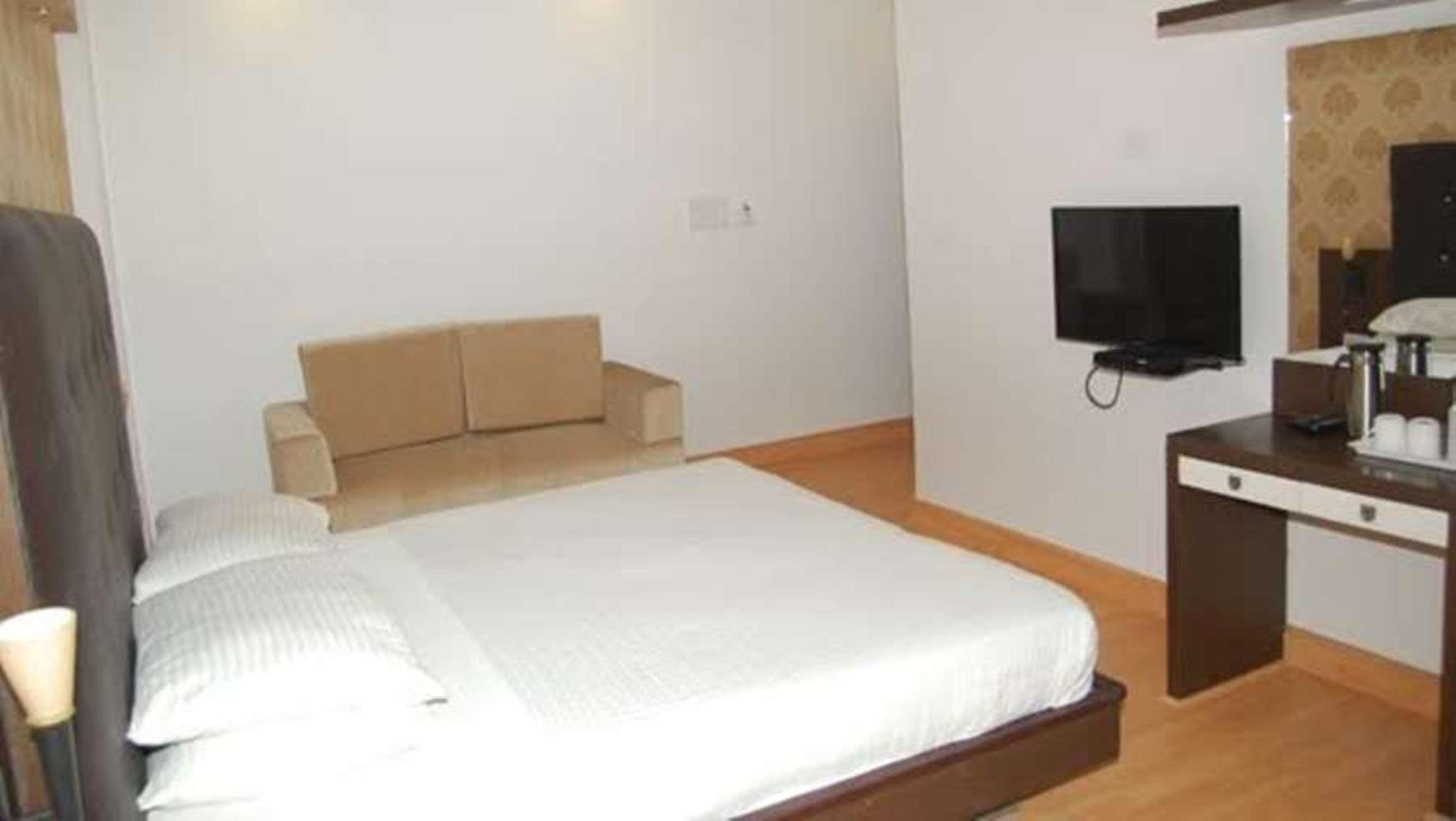 Hotel Surya International Delhi  Exterior foto
