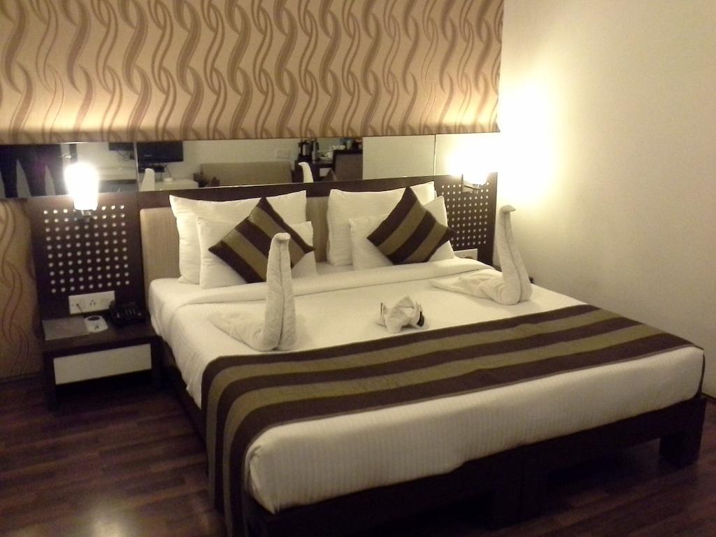 Hotel Surya International Delhi  Exterior foto