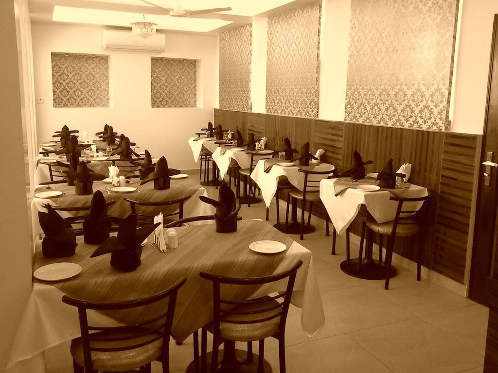 Hotel Surya International Delhi  Exterior foto