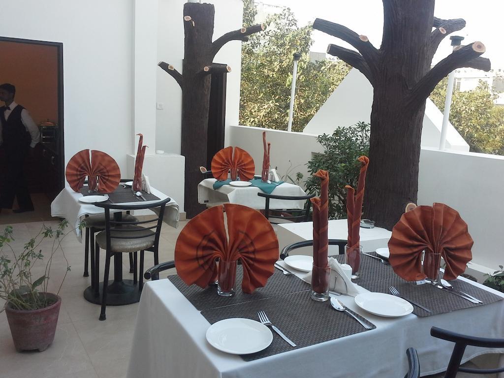 Hotel Surya International Delhi  Exterior foto
